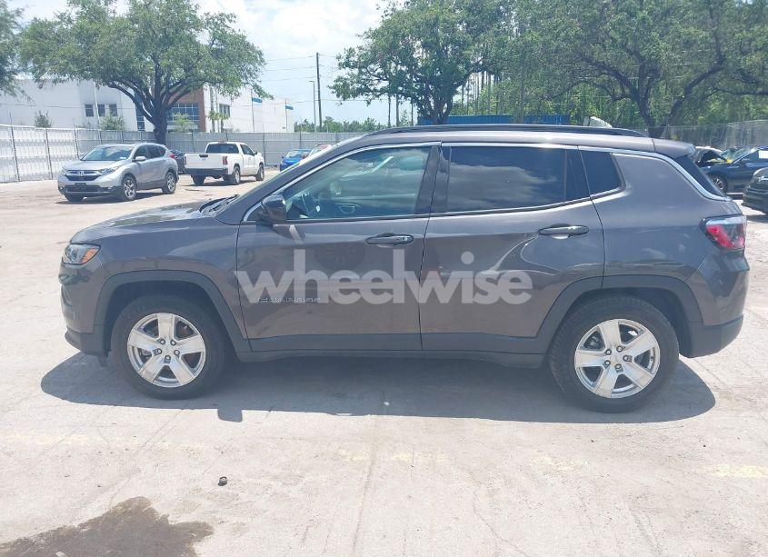 Photo 14 of 2022 Jeep Compass LATITUDE FWD (VIN 3C4NJCBB4NT137245)