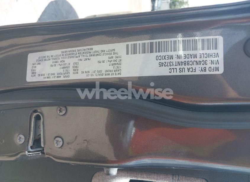 Photo 9 of 2022 Jeep Compass LATITUDE FWD (VIN 3C4NJCBB4NT137245)