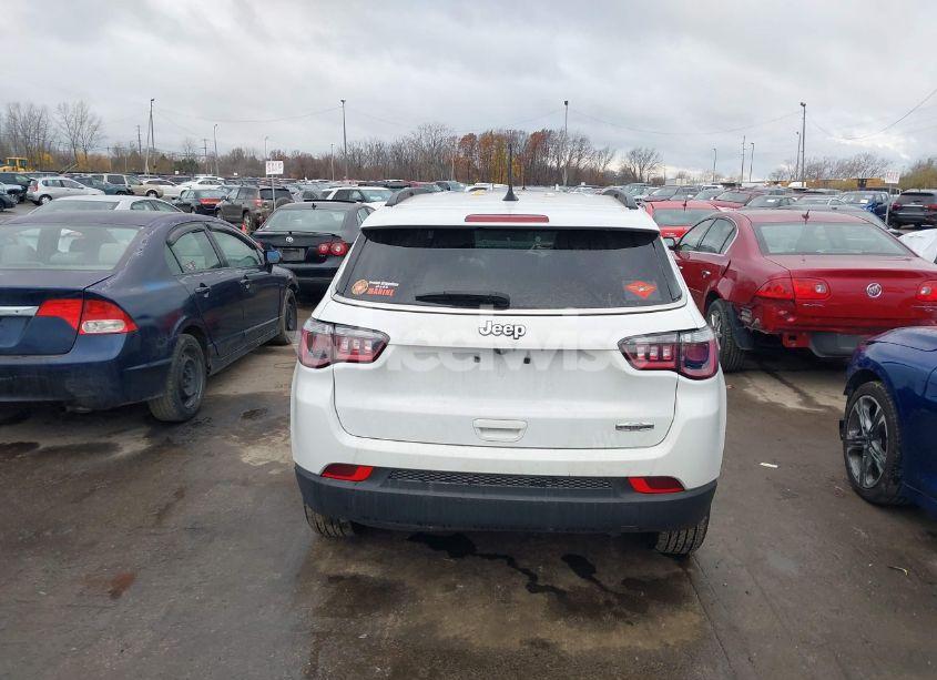 Photo 16 of 2022 Jeep Compass LATITUDE FWD (VIN 3C4NJCBB4NT218259)