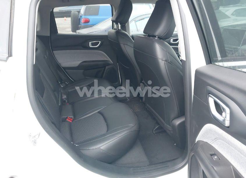 Photo 8 of 2022 Jeep Compass LATITUDE FWD (VIN 3C4NJCBB4NT218259)