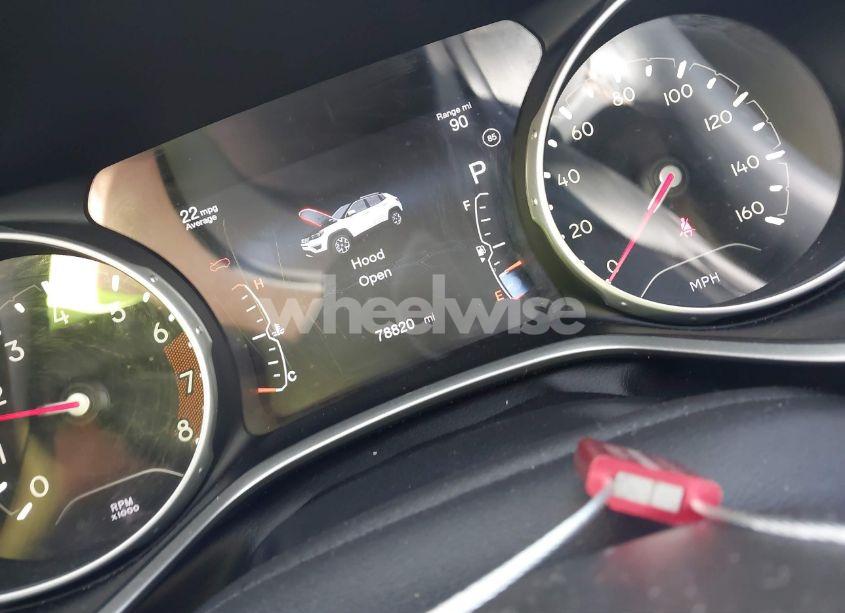 Photo 16 of 2018 Jeep Compass LATITUDE FWD (VIN 3C4NJCBB5JT102532)