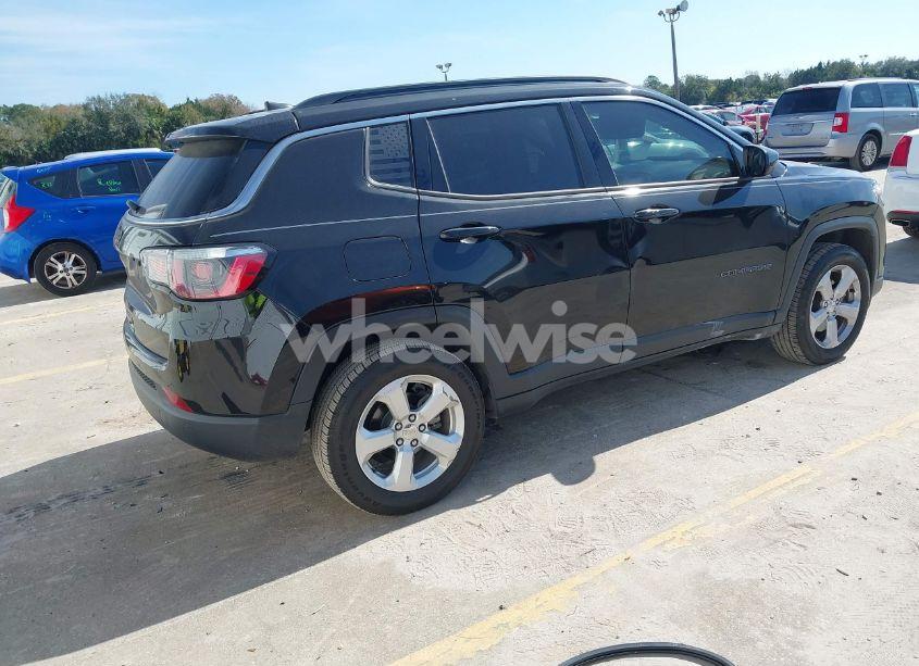 Photo 4 of 2018 Jeep Compass LATITUDE FWD (VIN 3C4NJCBB5JT102532)