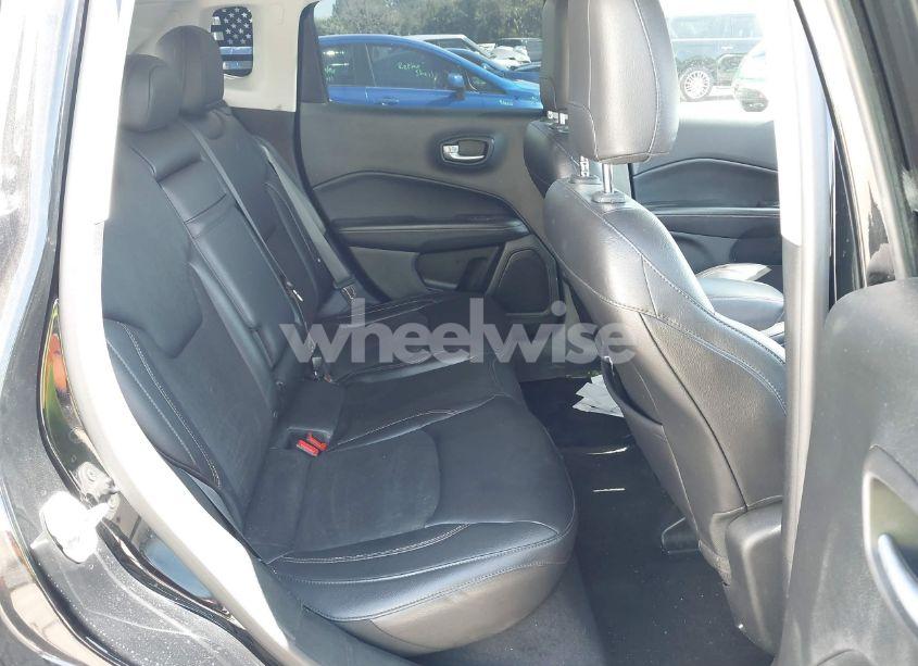 Photo 8 of 2018 Jeep Compass LATITUDE FWD (VIN 3C4NJCBB5JT102532)