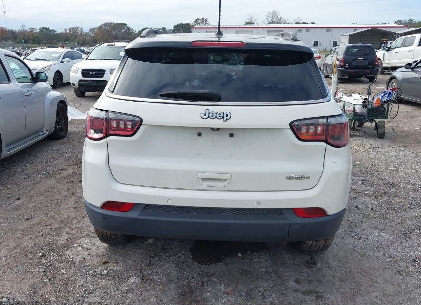Photo 17 of 2018 Jeep Compass LATITUDE FWD (VIN 3C4NJCBB5JT240748)