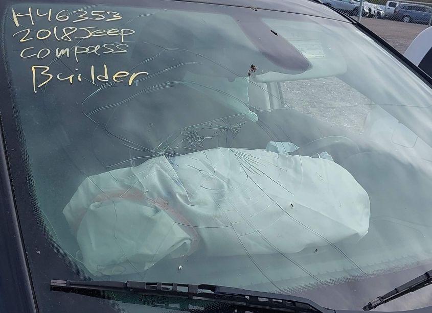 Photo 20 of 2018 Jeep Compass LATITUDE FWD (VIN 3C4NJCBB5JT240748)