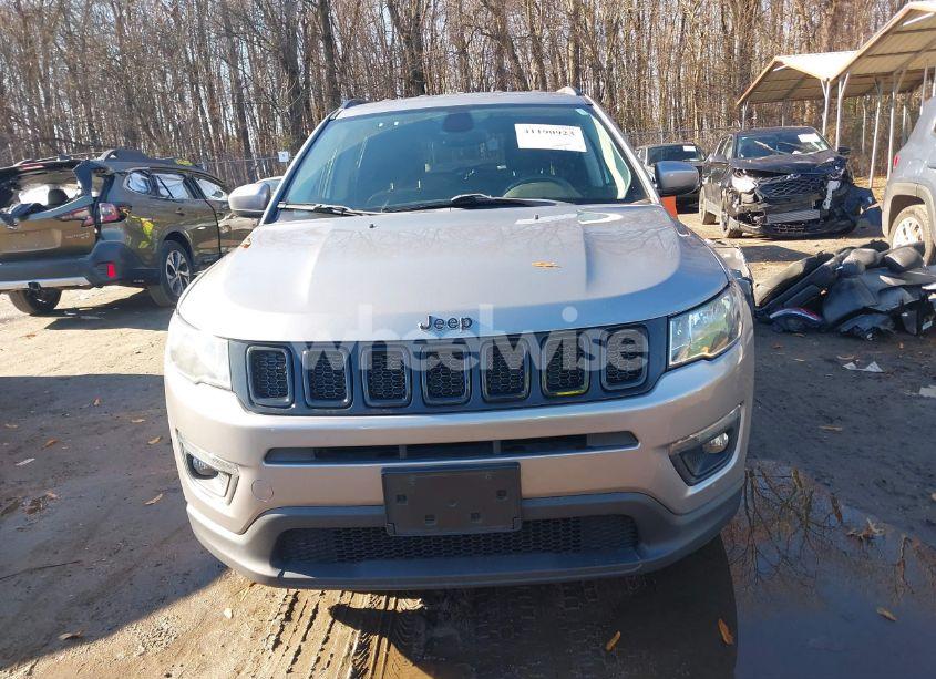 Photo 13 of 2018 Jeep Compass LATITUDE FWD (VIN 3C4NJCBB5JT408050)