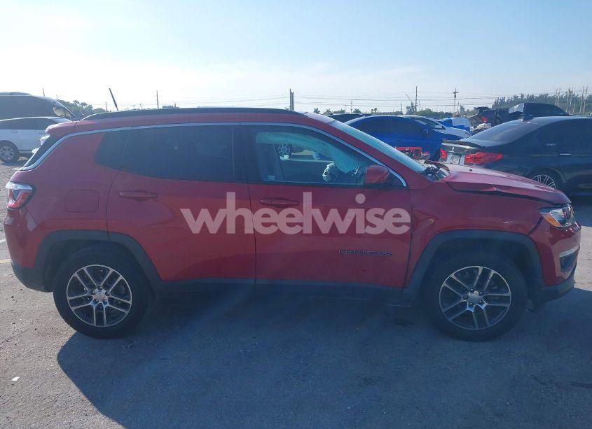 Photo 13 of 2018 Jeep Compass SUN AND WHEEL FWD (VIN 3C4NJCBB5JT489437)