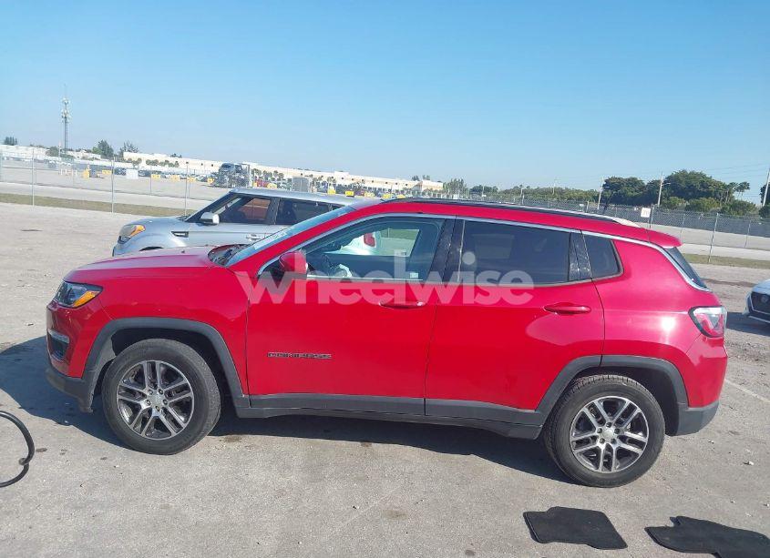 Photo 14 of 2018 Jeep Compass SUN AND WHEEL FWD (VIN 3C4NJCBB5JT489437)