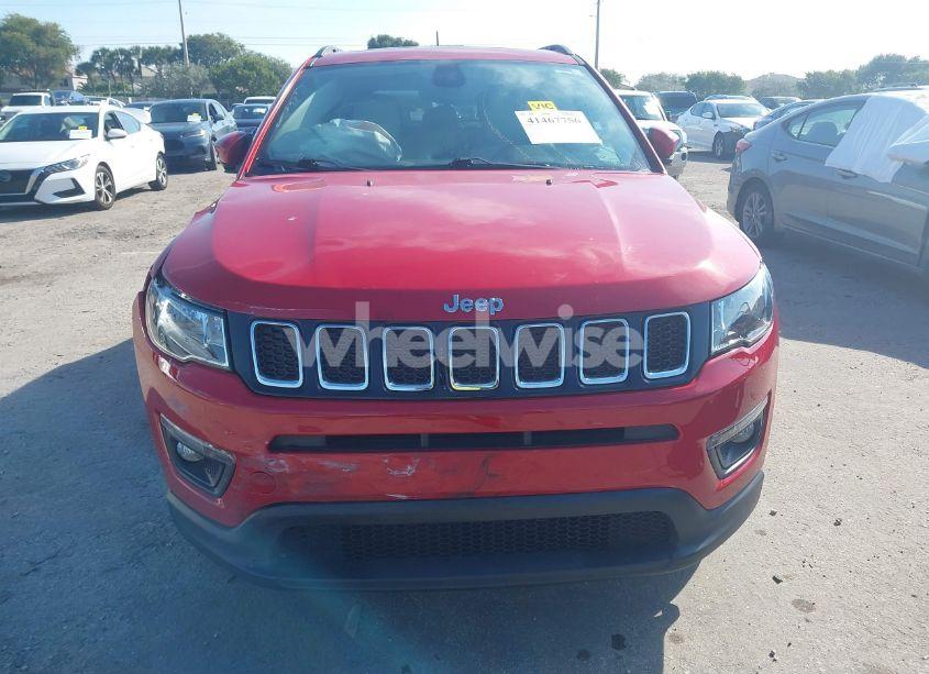 Photo 6 of 2018 Jeep Compass SUN AND WHEEL FWD (VIN 3C4NJCBB5JT489437)