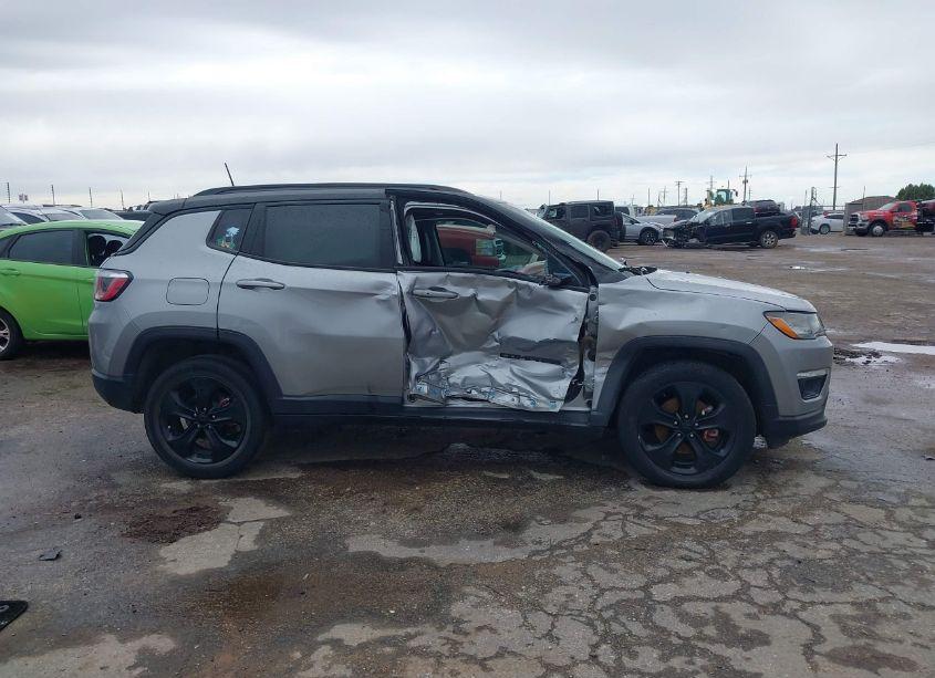 Photo 14 of 2019 Jeep Compass ALTITUDE FWD (VIN 3C4NJCBB5KT612929)