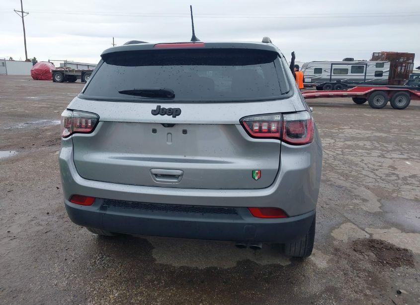 Photo 17 of 2019 Jeep Compass ALTITUDE FWD (VIN 3C4NJCBB5KT612929)