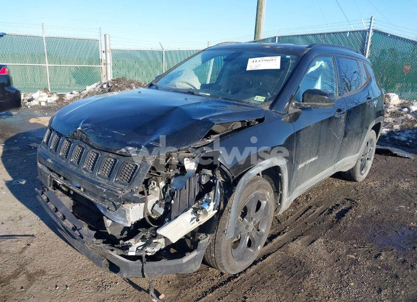 Photo 2 of 2019 Jeep Compass ALTITUDE FWD (VIN 3C4NJCBB5KT652539)