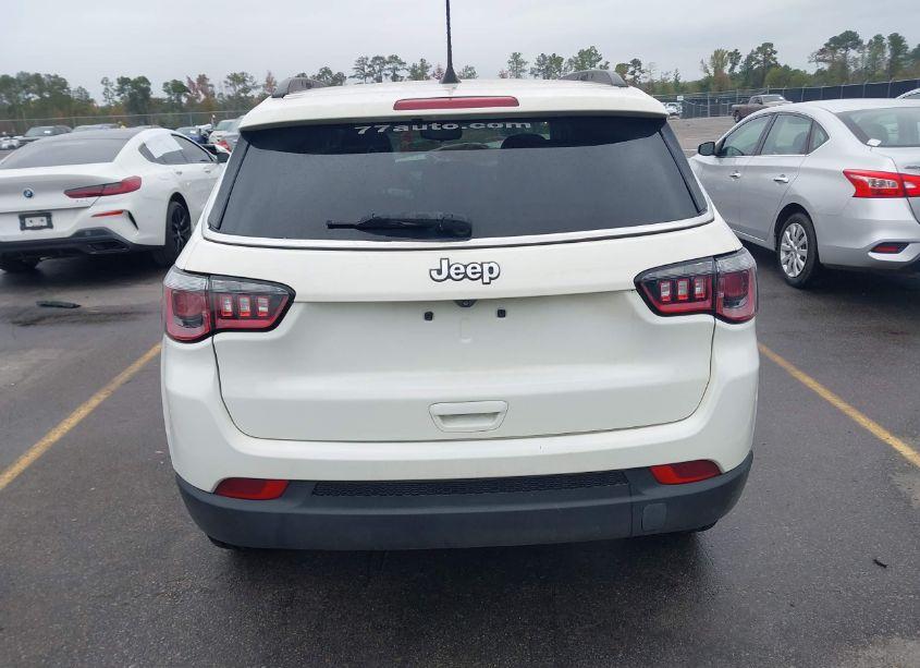 Photo 16 of 2019 Jeep Compass SUN AND WHEEL FWD (VIN 3C4NJCBB5KT692622)