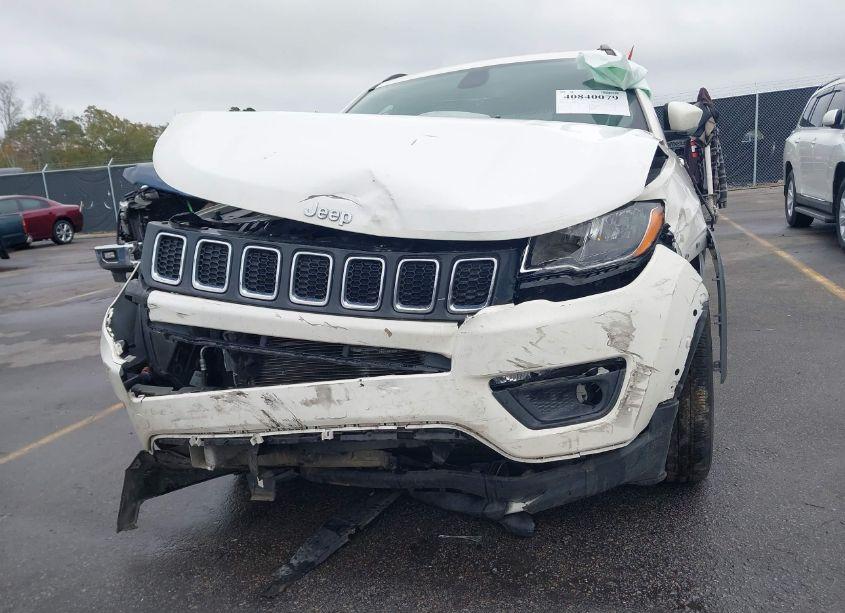 Photo 6 of 2019 Jeep Compass SUN AND WHEEL FWD (VIN 3C4NJCBB5KT692622)