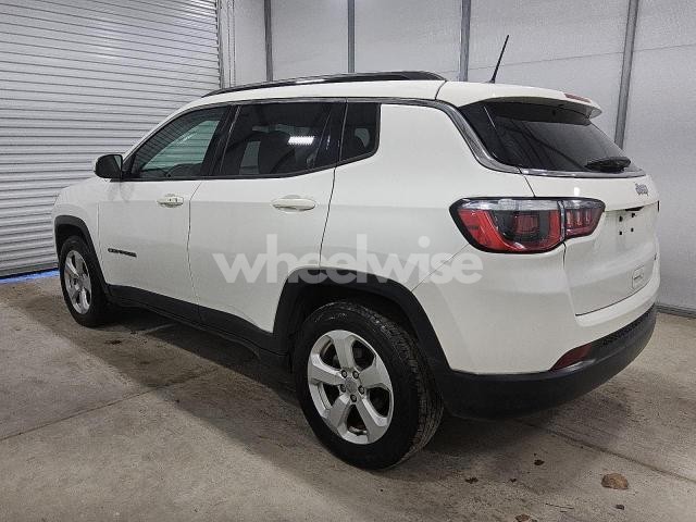 Photo 10 of 2019 JEEP COMPASS LATITUDE N/A (VIN 3C4NJCBB5KT699392)