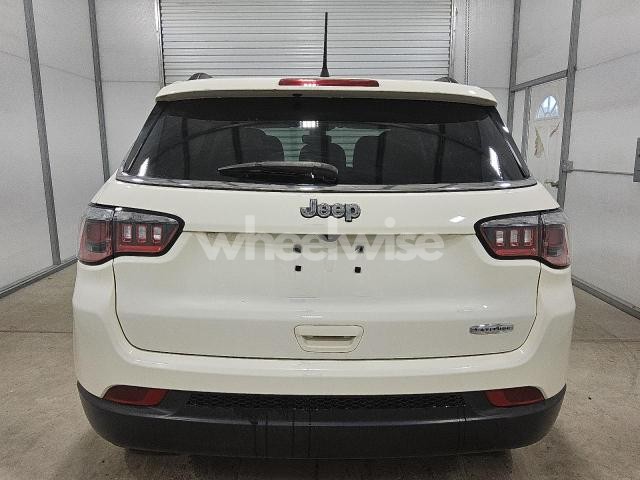 Photo 8 of 2019 JEEP COMPASS LATITUDE N/A (VIN 3C4NJCBB5KT699392)