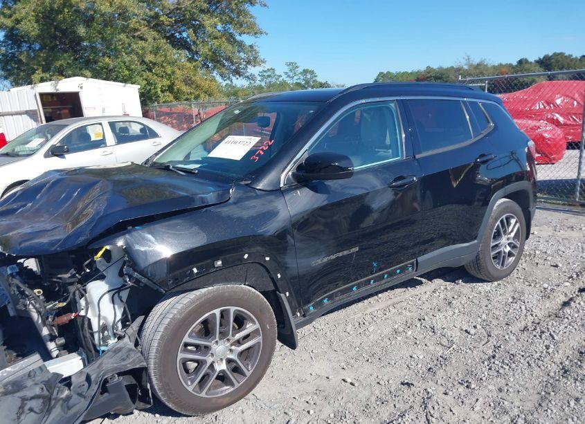 Photo 6 of 2019 Jeep Compass SUN AND WHEEL FWD (VIN 3C4NJCBB5KT711413)