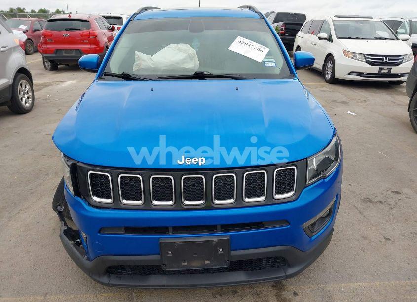 Photo 12 of 2019 Jeep Compass SUN AND WHEEL FWD (VIN 3C4NJCBB5KT782420)