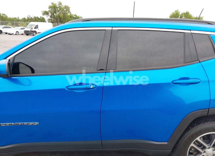 Photo 14 of 2019 Jeep Compass SUN AND WHEEL FWD (VIN 3C4NJCBB5KT782420)