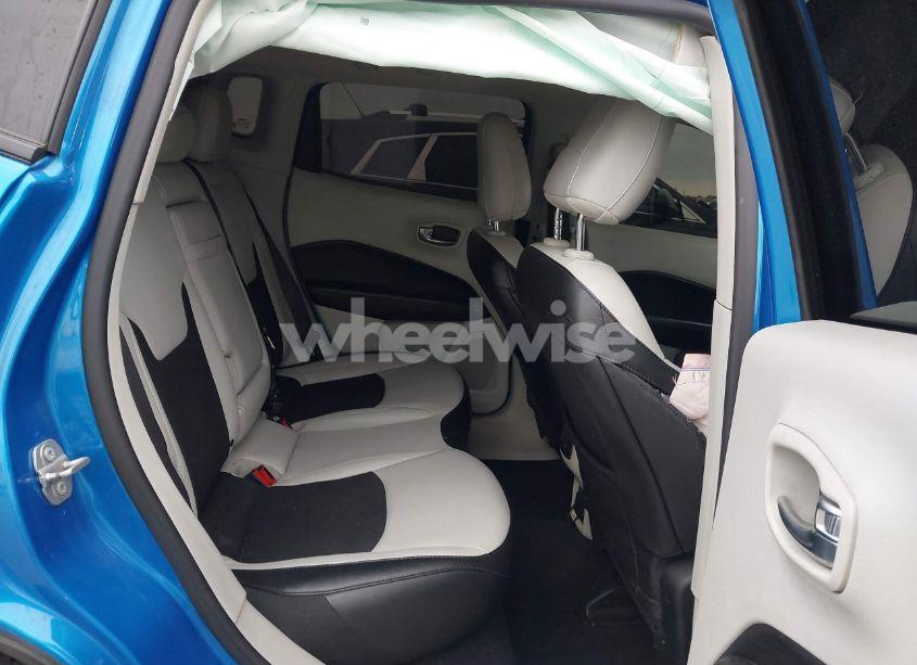 Photo 8 of 2019 Jeep Compass SUN AND WHEEL FWD (VIN 3C4NJCBB5KT782420)