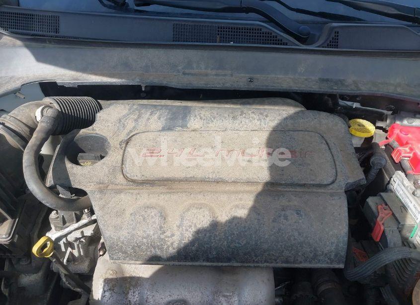 Photo 10 of 2019 Jeep Compass LATITUDE FWD (VIN 3C4NJCBB5KT855205)