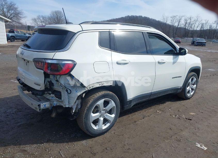 Photo 4 of 2019 Jeep Compass LATITUDE FWD (VIN 3C4NJCBB5KT855205)