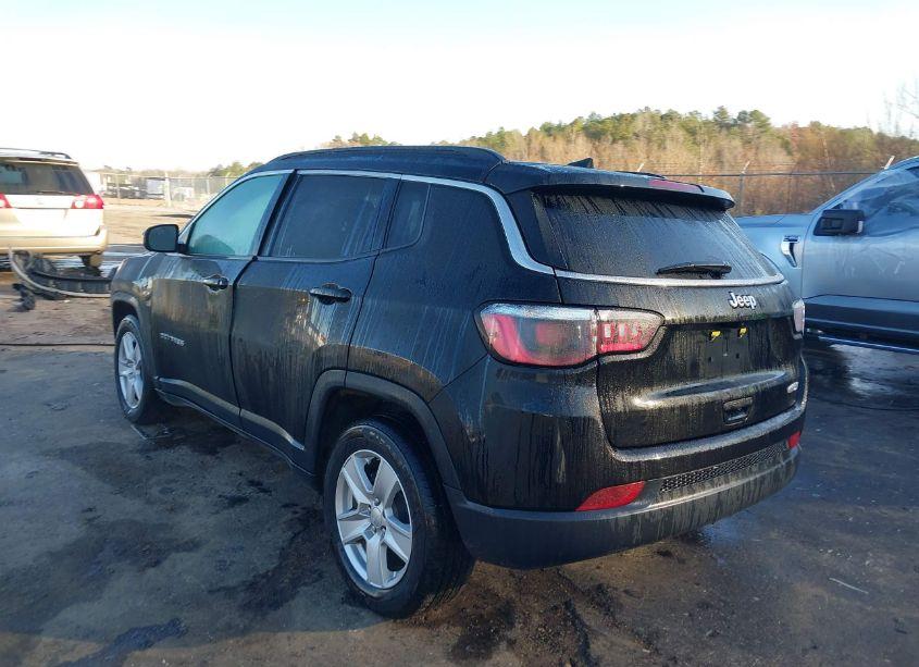 Photo 3 of 2022 Jeep Compass LATITUDE FWD (VIN 3C4NJCBB5NT229125)