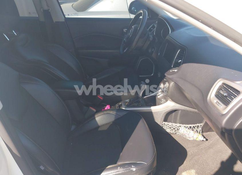 Photo 5 of 2017 Jeep New COMPASS LATITUDE FWD (VIN 3C4NJCBB6HT611409)