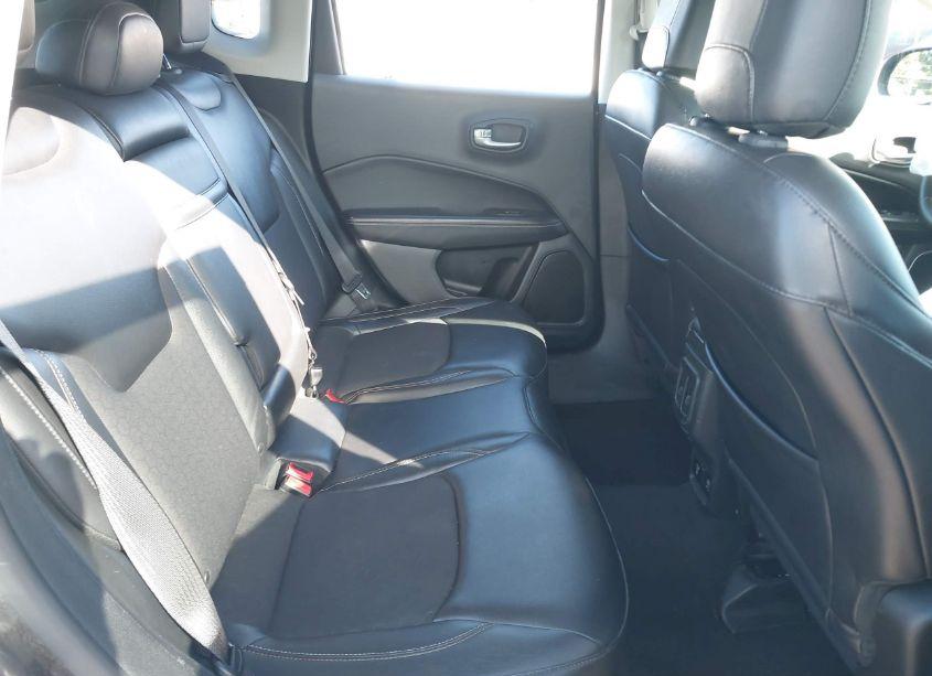 Photo 8 of 2018 Jeep Compass LATITUDE FWD (VIN 3C4NJCBB6JT102877)