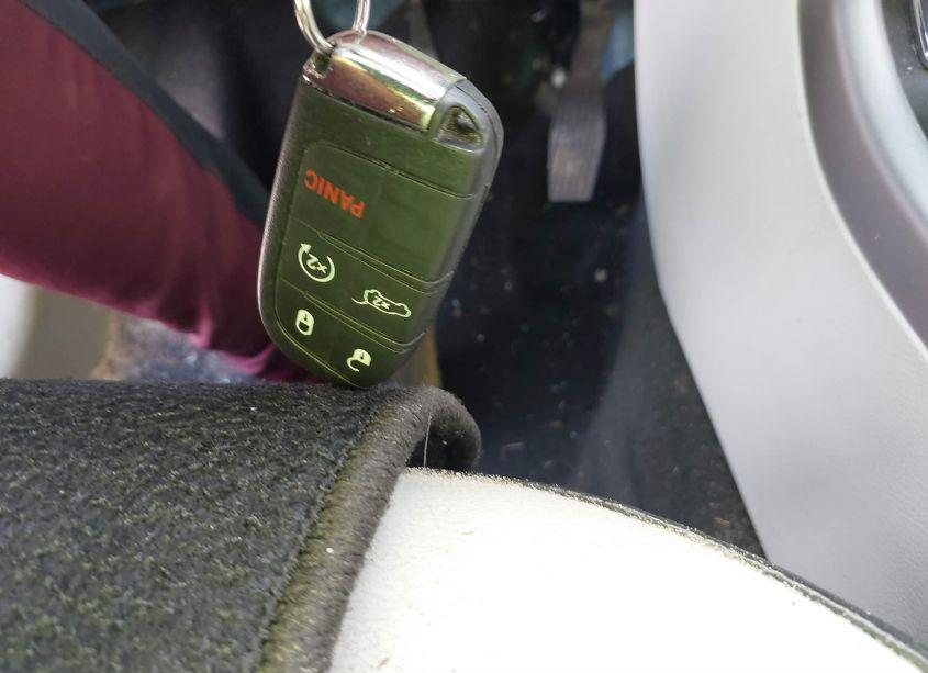 Photo 11 of 2018 Jeep Compass LATITUDE FWD (VIN 3C4NJCBB6JT228768)