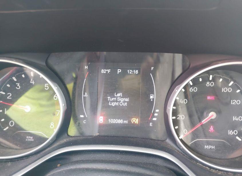 Photo 16 of 2018 Jeep Compass LATITUDE FWD (VIN 3C4NJCBB6JT469391)