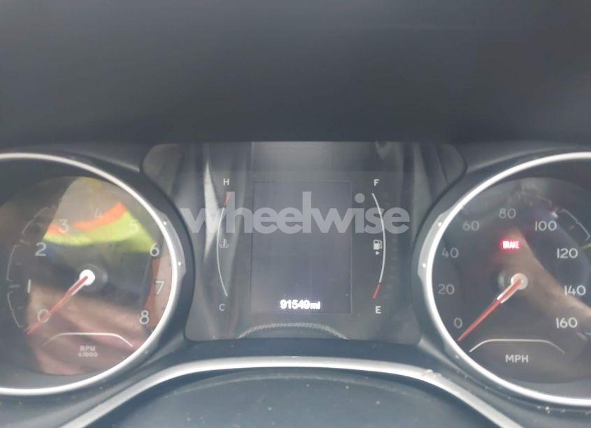 Photo 7 of 2018 Jeep Compass LATITUDE FWD (VIN 3C4NJCBB6JT487681)