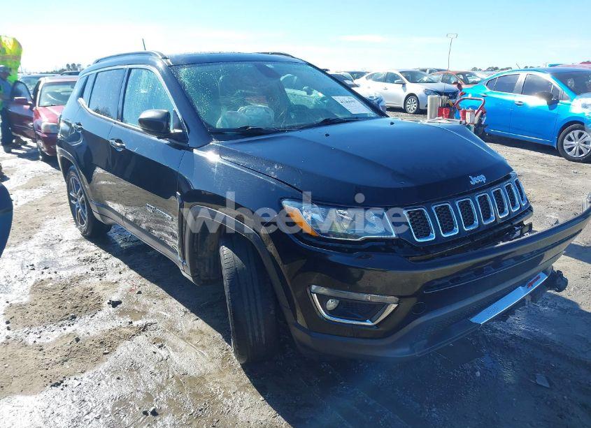 2019 Jeep Compass SUN AND WHEEL FWD (VIN 3C4NJCBB6KT843676) main photo