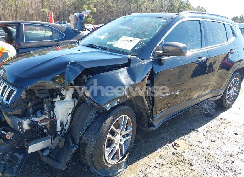 Photo 19 of 2019 Jeep Compass SUN AND WHEEL FWD (VIN 3C4NJCBB6KT843676)