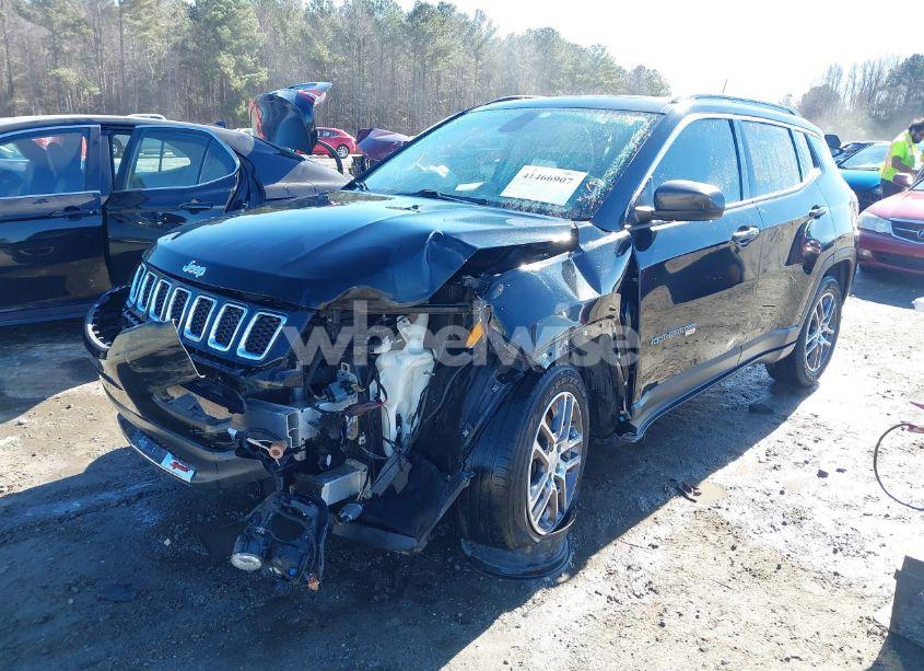 Photo 2 of 2019 Jeep Compass SUN AND WHEEL FWD (VIN 3C4NJCBB6KT843676)