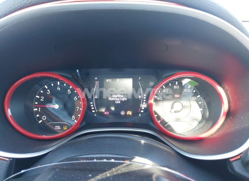 Photo 7 of 2019 Jeep Compass SUN AND WHEEL FWD (VIN 3C4NJCBB6KT843676)