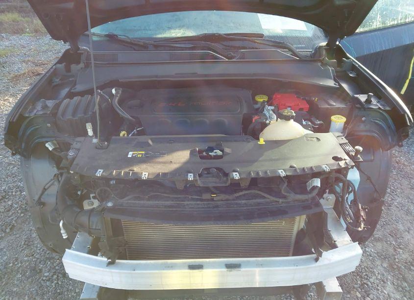 Photo 10 of 2021 Jeep Compass LATITUDE FWD (VIN 3C4NJCBB6MT560018)