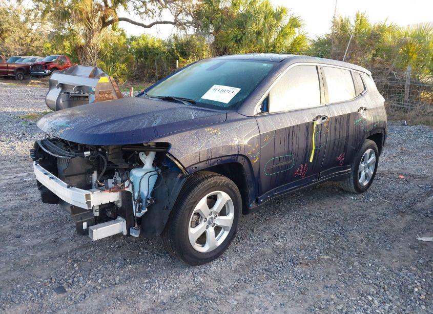 Photo 2 of 2021 Jeep Compass LATITUDE FWD (VIN 3C4NJCBB6MT560018)