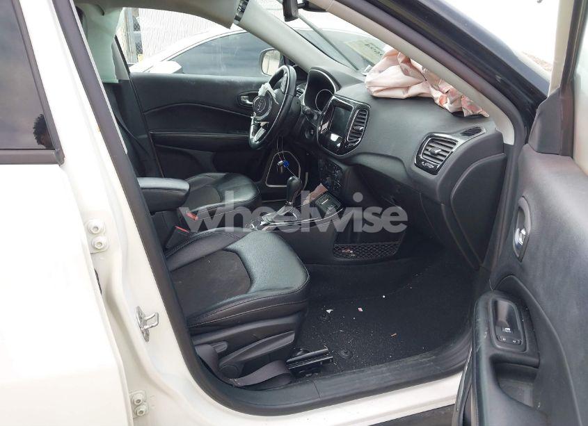 Photo 5 of 2021 Jeep Compass ALTITUDE FWD (VIN 3C4NJCBB6MT587350)