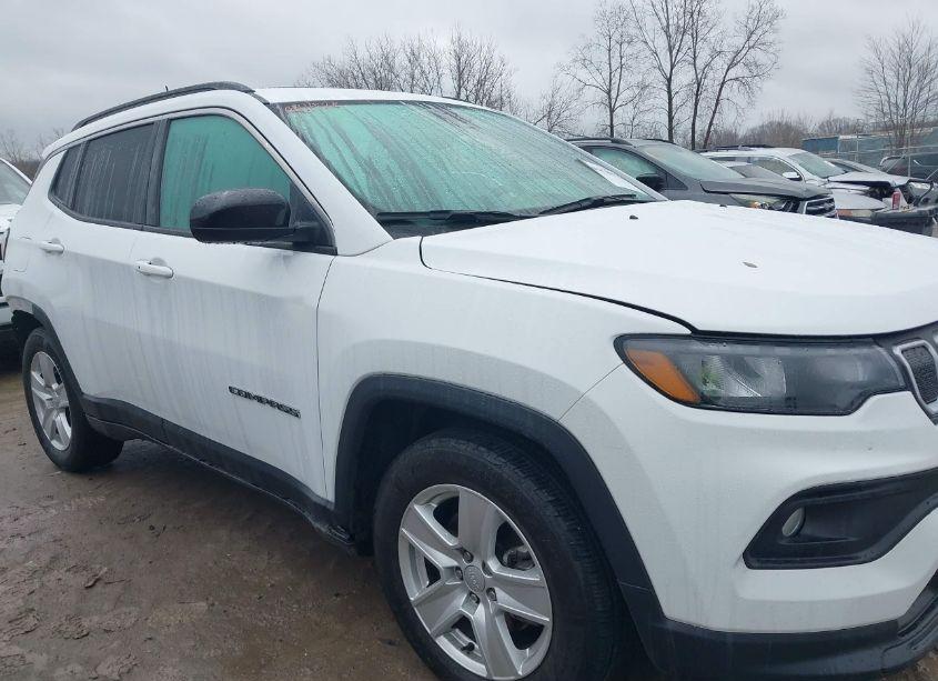 Photo 14 of 2022 Jeep Compass LATITUDE FWD (VIN 3C4NJCBB6NT140146)