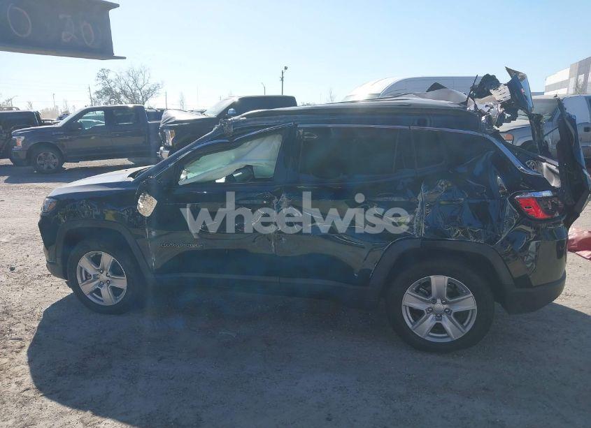 Photo 14 of 2022 Jeep Compass LATITUDE FWD (VIN 3C4NJCBB6NT225259)