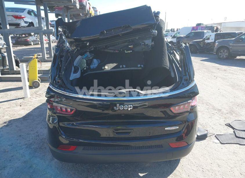 Photo 16 of 2022 Jeep Compass LATITUDE FWD (VIN 3C4NJCBB6NT225259)