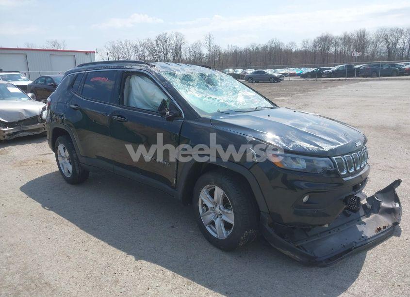 2022 Jeep Compass LATITUDE FWD (VIN 3C4NJCBB6NT229649) main photo