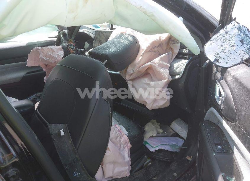 Photo 5 of 2022 Jeep Compass LATITUDE FWD (VIN 3C4NJCBB6NT229649)