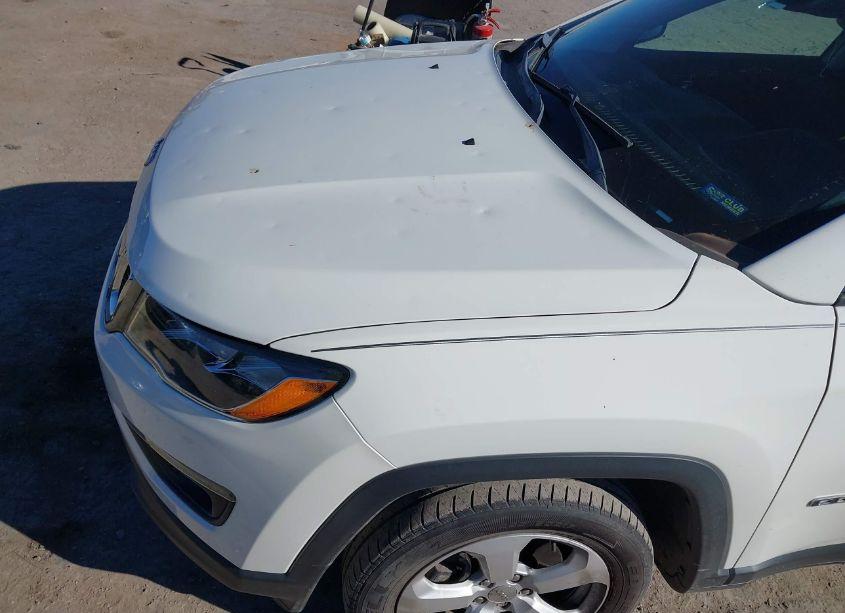 Photo 6 of 2018 Jeep Compass LATITUDE FWD (VIN 3C4NJCBB7JT186577)