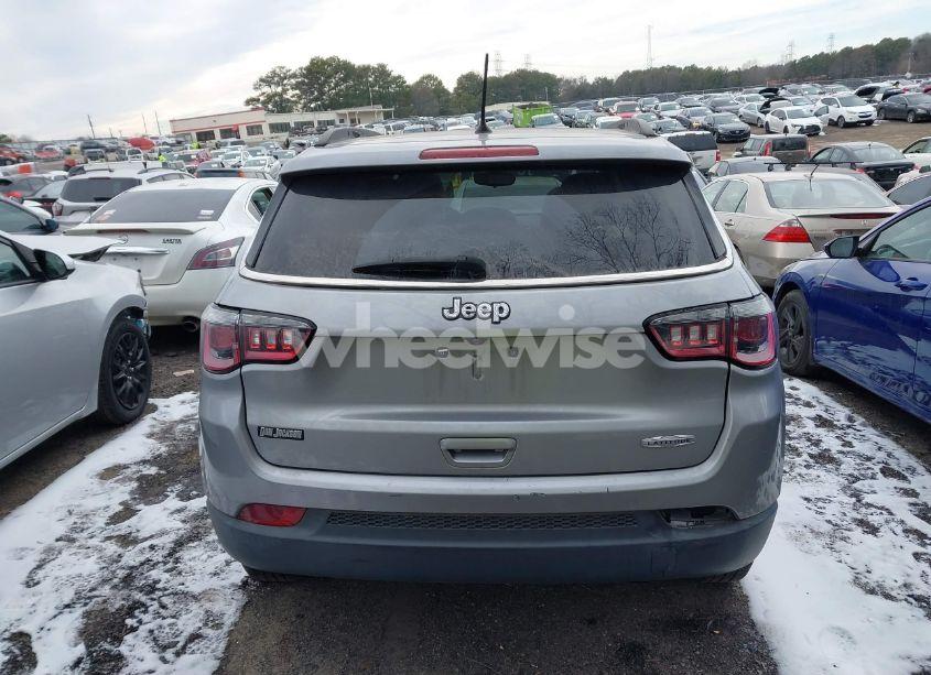 Photo 16 of 2018 Jeep Compass SUN AND WHEEL FWD (VIN 3C4NJCBB7JT487561)