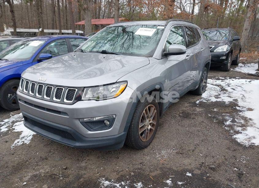 Photo 2 of 2018 Jeep Compass SUN AND WHEEL FWD (VIN 3C4NJCBB7JT487561)