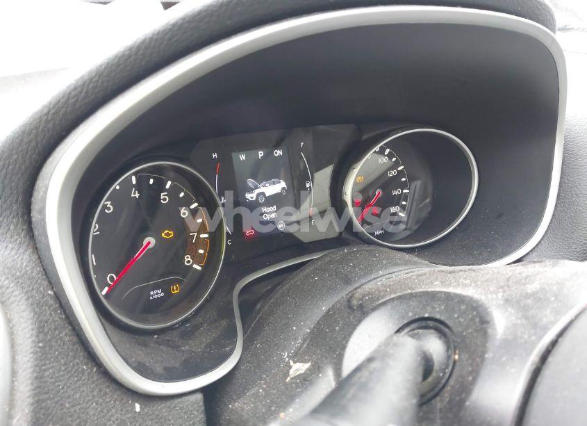 Photo 7 of 2018 Jeep Compass SUN AND WHEEL FWD (VIN 3C4NJCBB7JT487561)