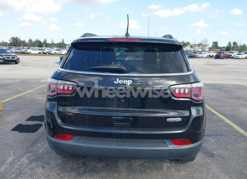 Photo 17 of 2019 Jeep Compass LATITUDE FWD (VIN 3C4NJCBB7KT699314)