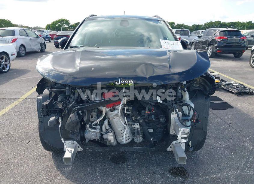 Photo 6 of 2019 Jeep Compass LATITUDE FWD (VIN 3C4NJCBB7KT699314)